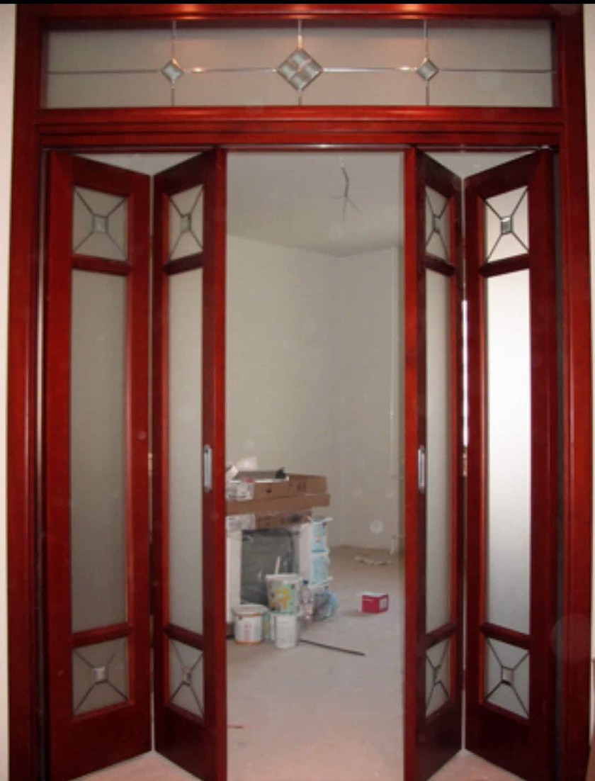 Дверь гармошка с декоративными стеклянными вставками Салават
